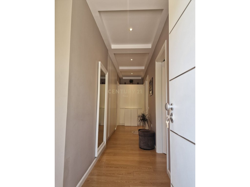 APARTAMENT 3+1+2 ME QIRA