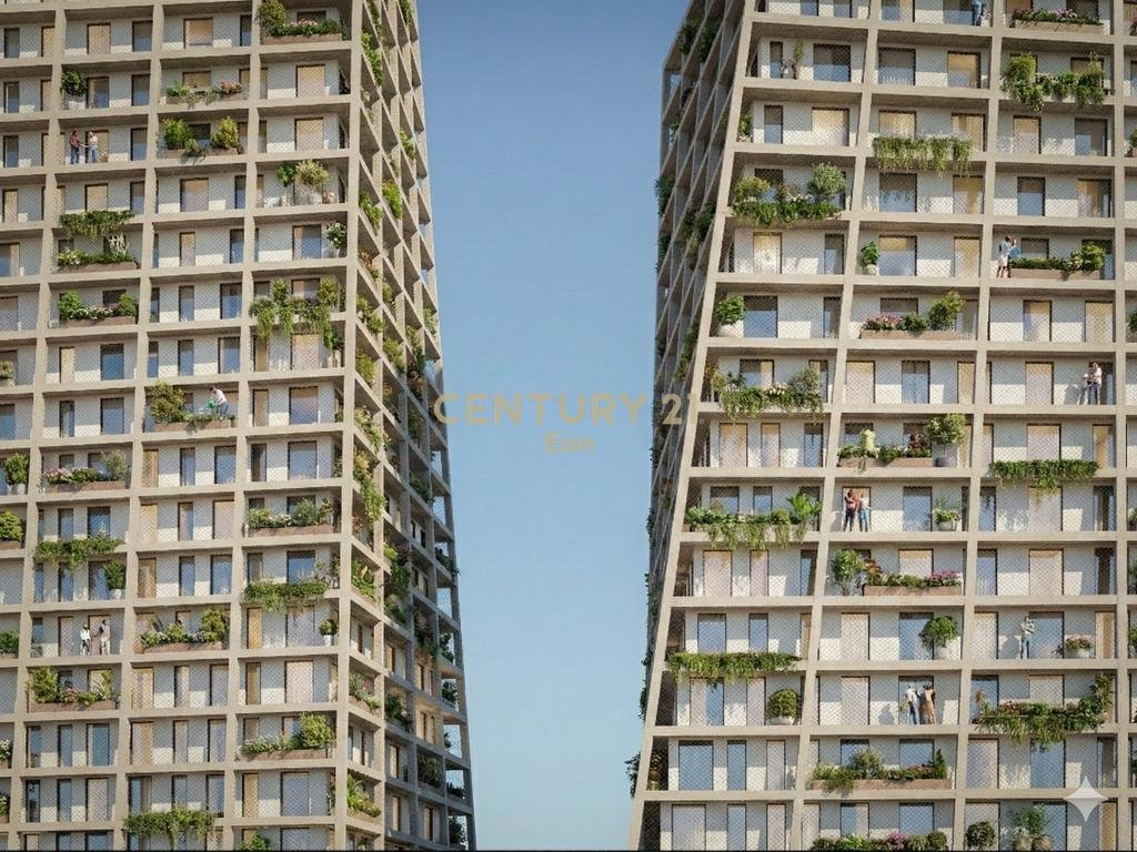 GARSONIERE PER SHITJE TEK "DESLA TOWER" PLAZH,DURRES!