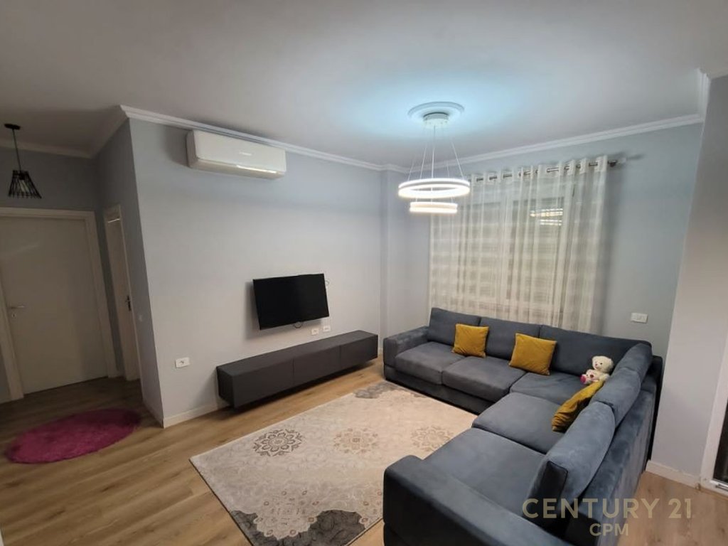 JAPIM APARTAMENT ME QIRA 2+1+2 TEK 5 MAJI!!
