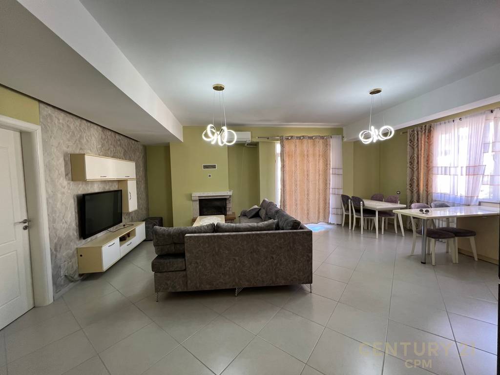 Apartament 2+1 tek Vilat Gjermane!