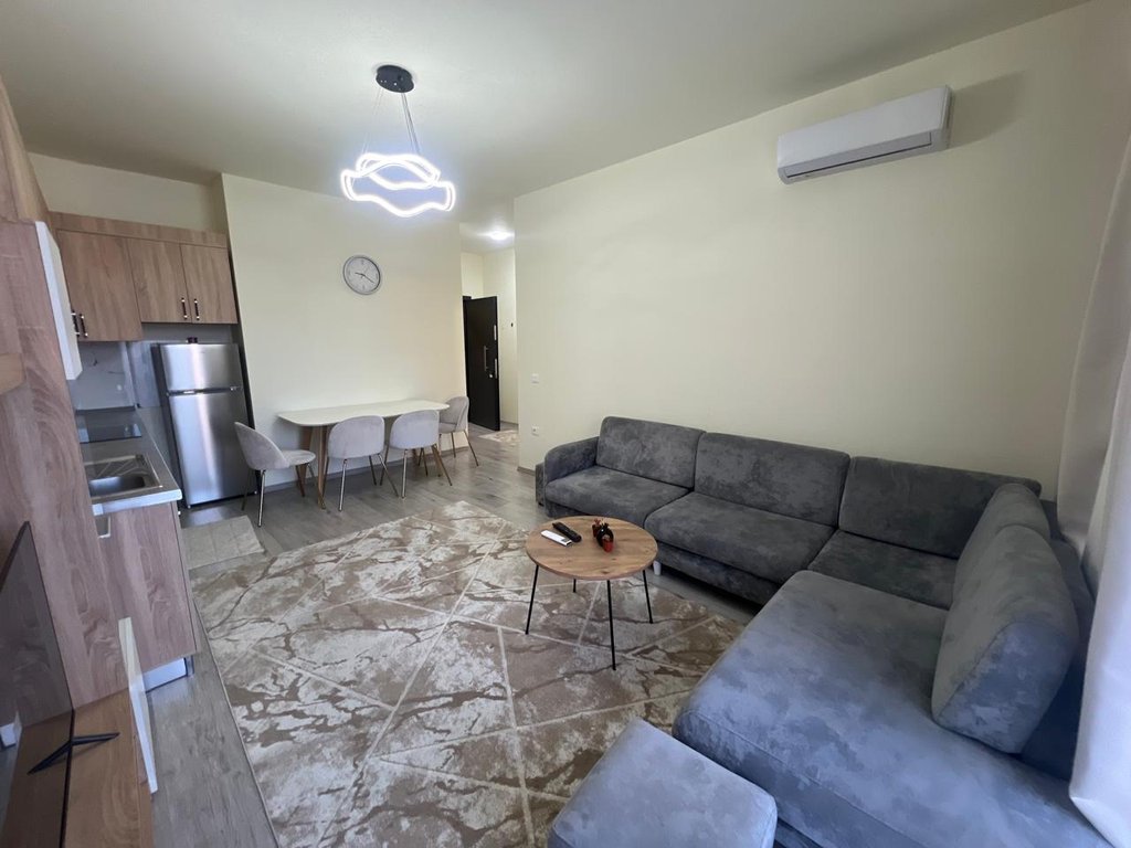RRUGA RIZA CEROVA, SHESIM APARTAMENT 1+1