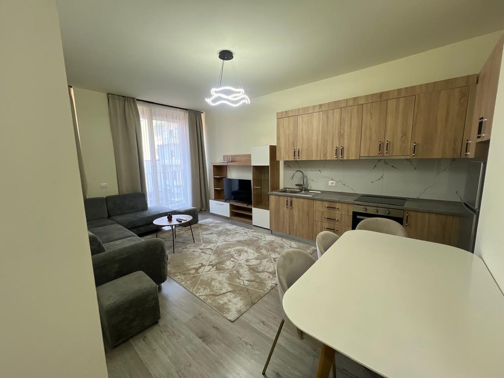 RRUGA RIZA CEROVA, SHESIM APARTAMENT 1+1
