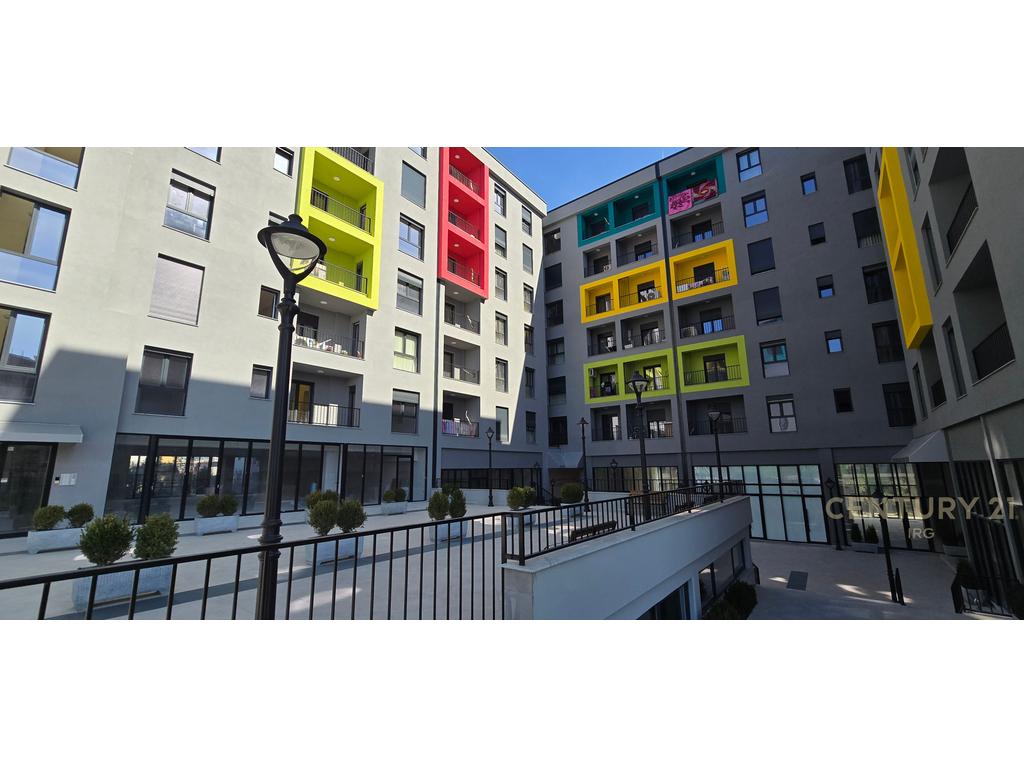 APARTAMENT 1+1 NE UNAZEN E RE PASKUQAN GATI PER BANIM!