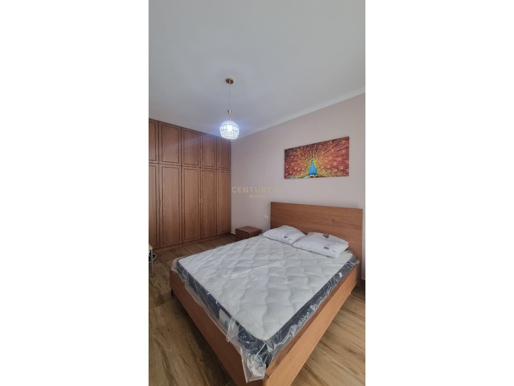 Apartament 1+1 me Post Parkimi me Qira tek Zogu i Zi!