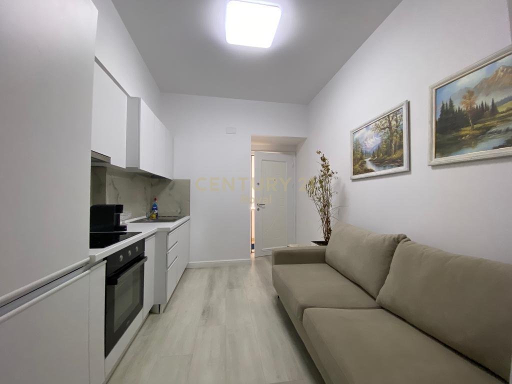 JEPEN ME QIRA  APARTAMENT 1+1 NE BLLOK PRANE LIBRIT UNIVERSITAR
