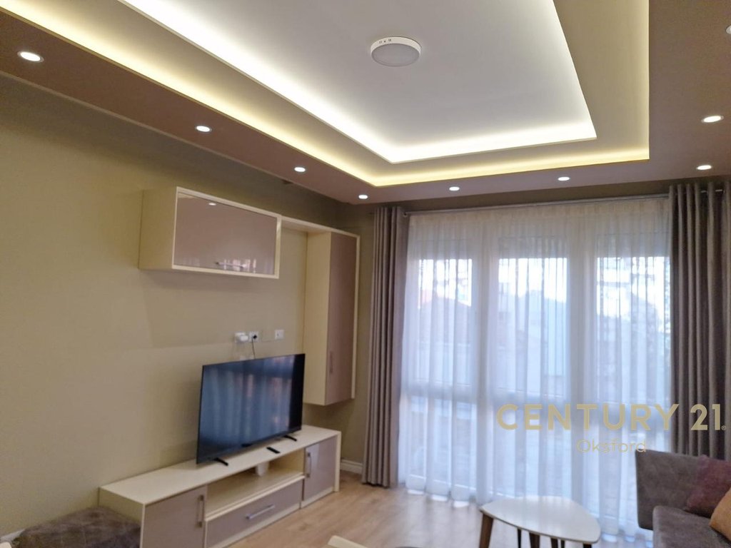JEPET ME QIRA APARTAMENT 2+1+POST PARKIMI TEK "PAZARI I RI" !