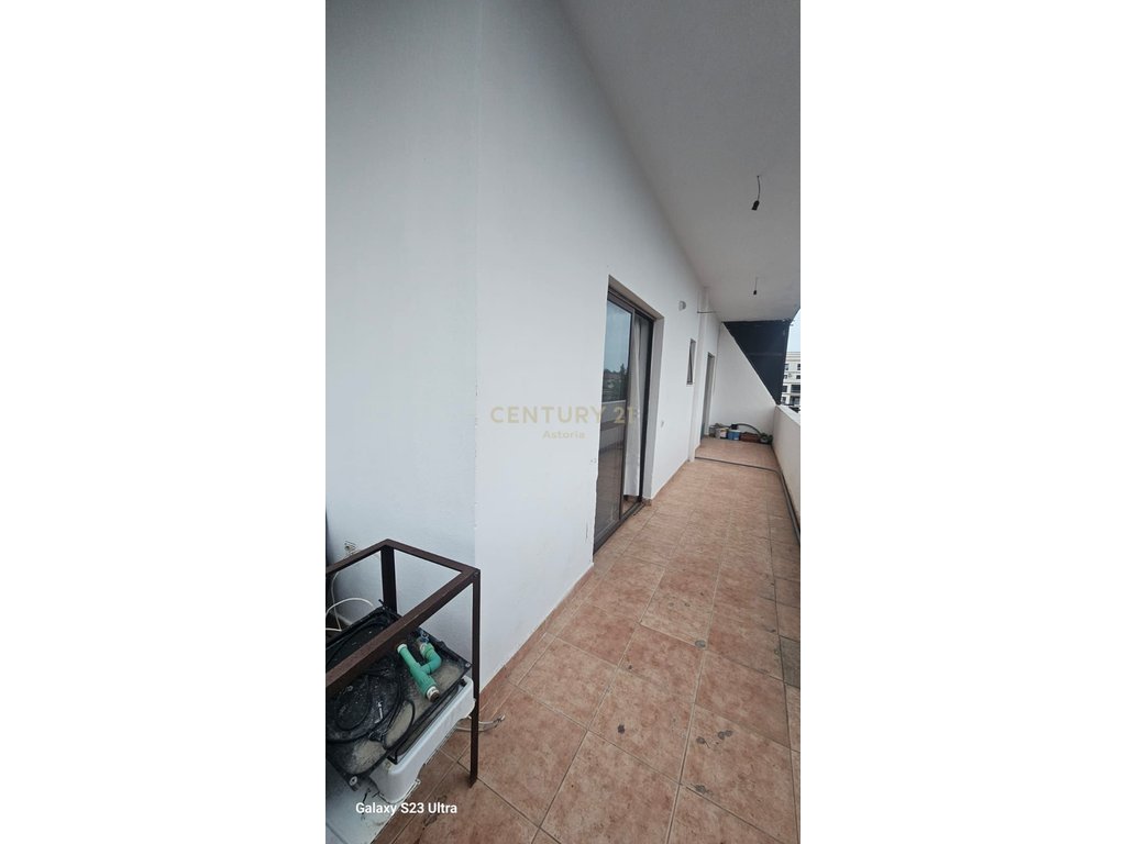SHITET APARTAMENT 1+1 NE GOLEM, PRANE BONITA VIENA