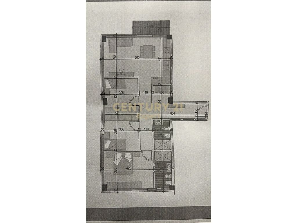 Shesim apartament 3+1+2 te Rruga 29 Nentori prane CASA ITALIA!