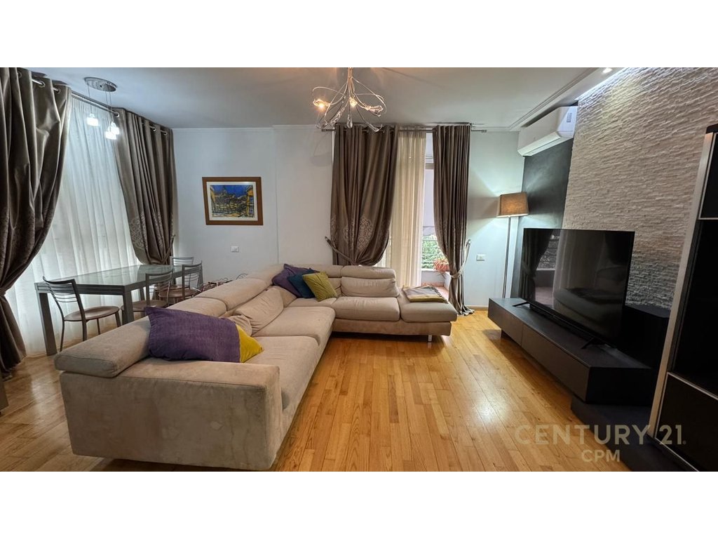 APARTAMENT 2+1+2 ME QIRA TEK KIKA 1 !