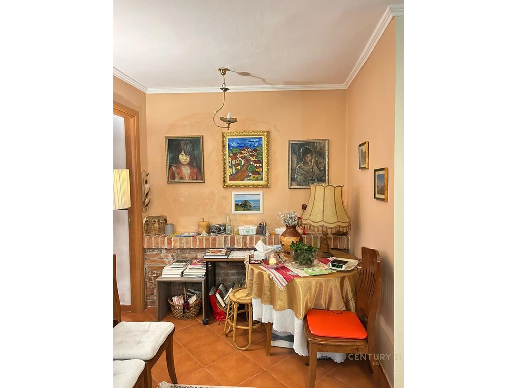 APARTAMENT 2+1 PAS AMBASADES AMERIKANE