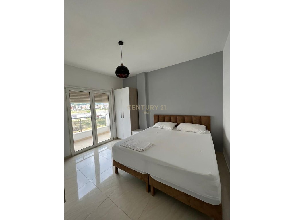 Apartament 1+1 Me Qira në Golem !
