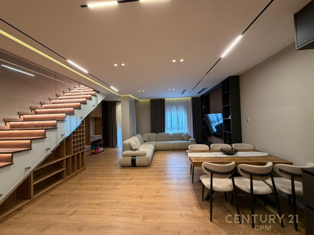 Penthouse luksoz për shitje tek Rose Garden Residence, pranë Qendrës Tregtare TEG – Tiranë