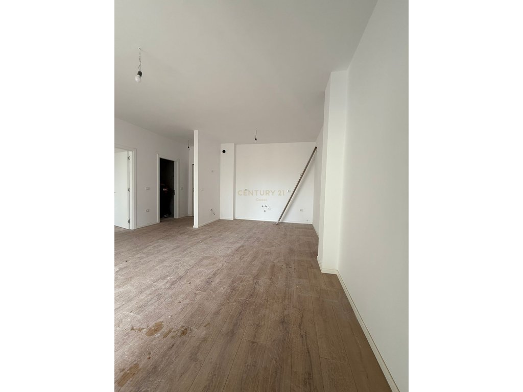 Shitet Apartament 1+1 pranë “Lungomere 1”