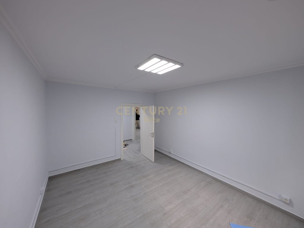 JEPET ME QIRA APARTAMENT 2+1 PËR ZYRA PRANË DIPLOMAT 2