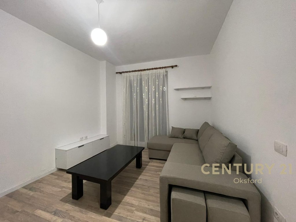 Apartament 1+1 Me Qira në Univers City!