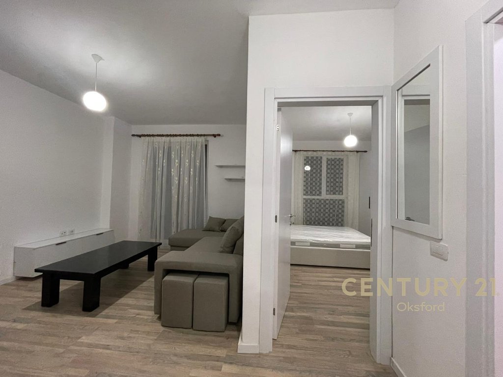 Apartament 1+1 Me Qira në Univers City!