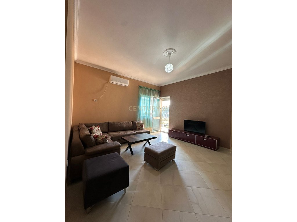 JEPET ME QERA APARTAMENTI 2+1 TEK SHKEMBI KAVAJES!