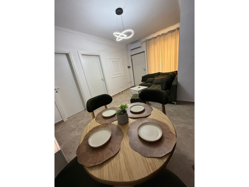 Shitet Apartament 1+1 me depo dhe parkim te Shkembi Kavajes  !