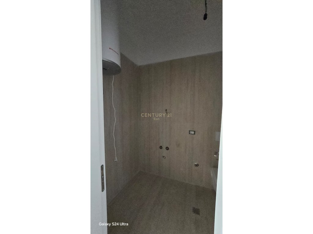 Shitet Apartament 1+1 në Spitalle, Durrës !