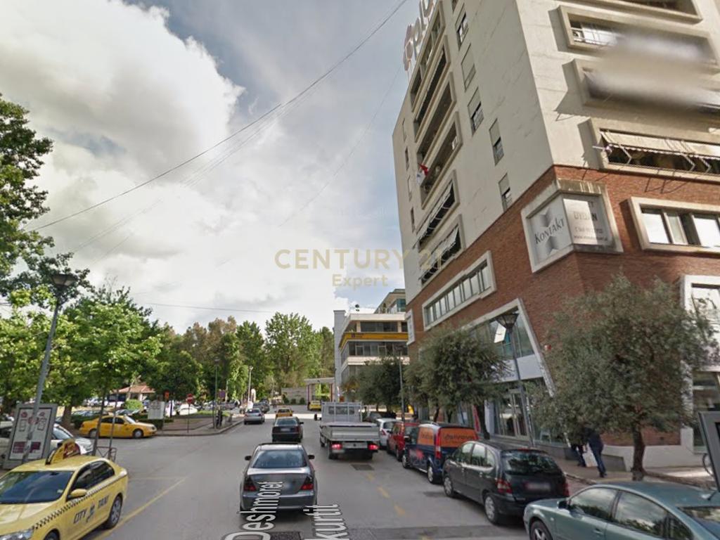 Shesim apartament 2+1+2 te garda