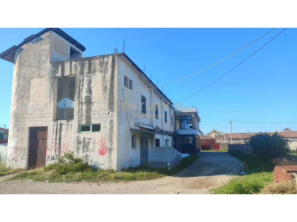SHITET AMBIENT KOMERCIAL, NE XHAFZOTAJ, DURRES!