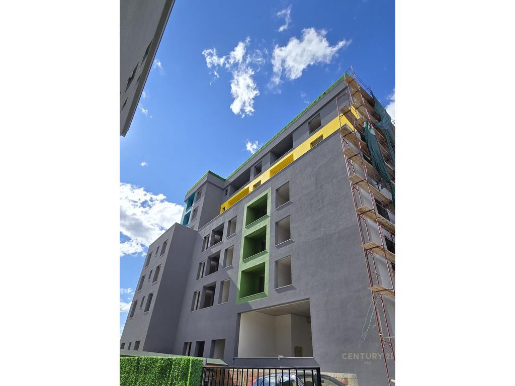 APARTAMENT 1+1 NE UNAZEN E RE PASKUQAN!