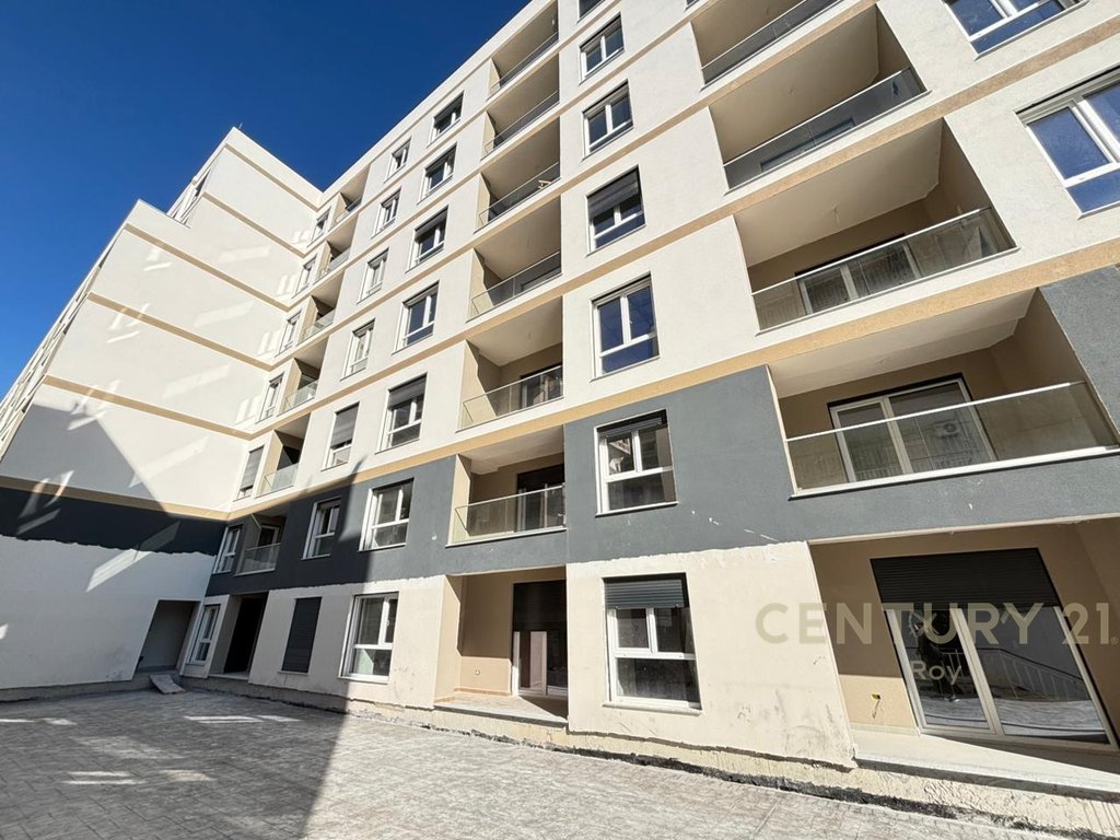 SHITET DUPLEX NE GOLEM! NDERTIM I RI,LOKACION AFER DETIT!