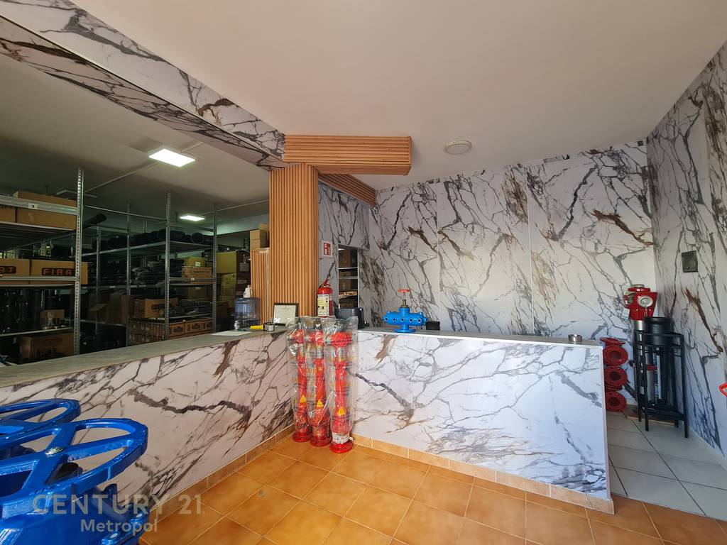 SHES AMBIENT KOMERCIAL 545m, NE ASTIR-KOMPLEKSI FRATARI!