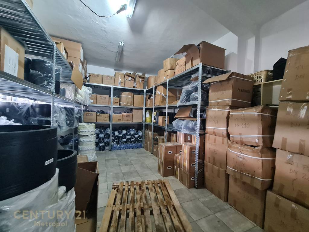 SHES AMBIENT KOMERCIAL 545m, NE ASTIR-KOMPLEKSI FRATARI!