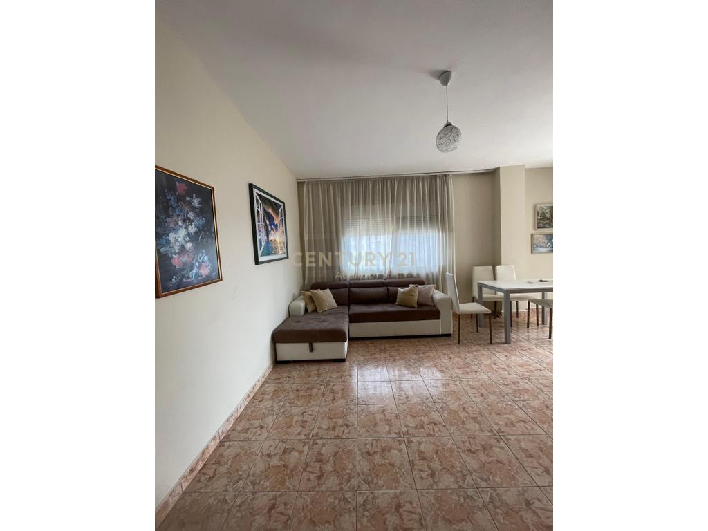 SHITET APARTAMENT 1+1 ,MALI I ROBIT,GOLEM !!