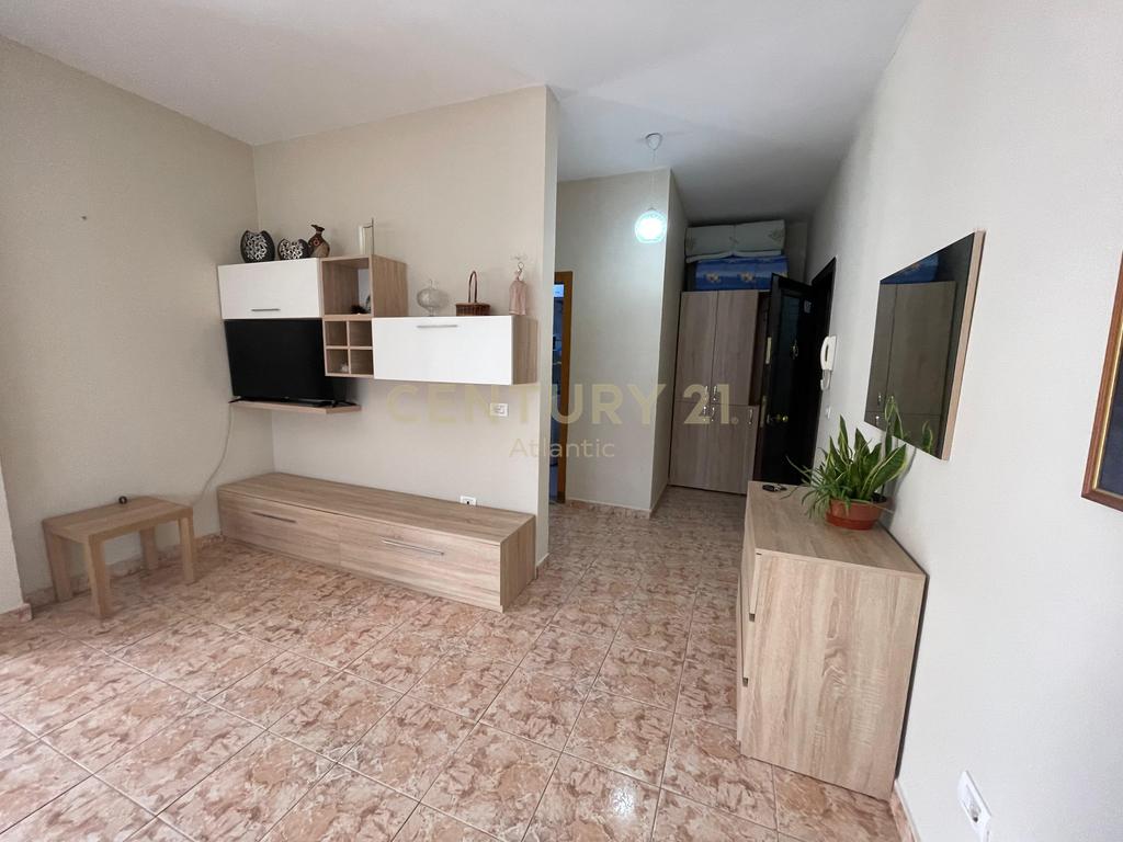 SHITET APARTAMENT 1+1 ,MALI I ROBIT,GOLEM !!
