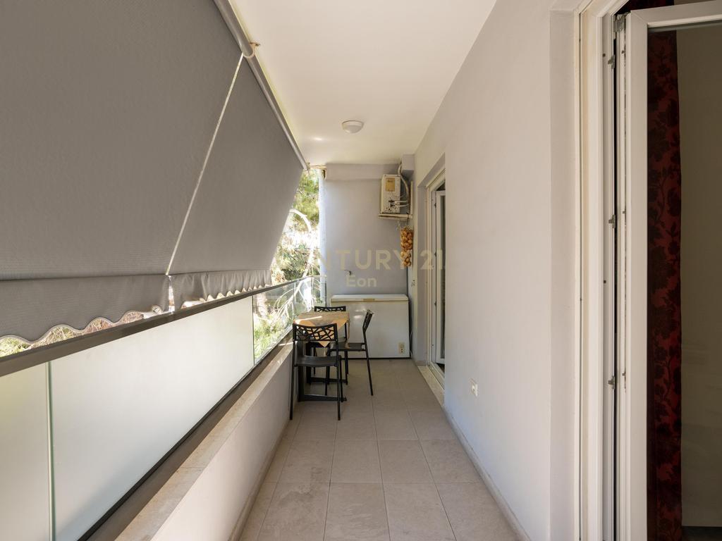 SHITET APARTAMENT 1+1 50M PRANE DETIT NE PLAZH, DURRES!!
Mundesi pagese me keste per 1 vit!