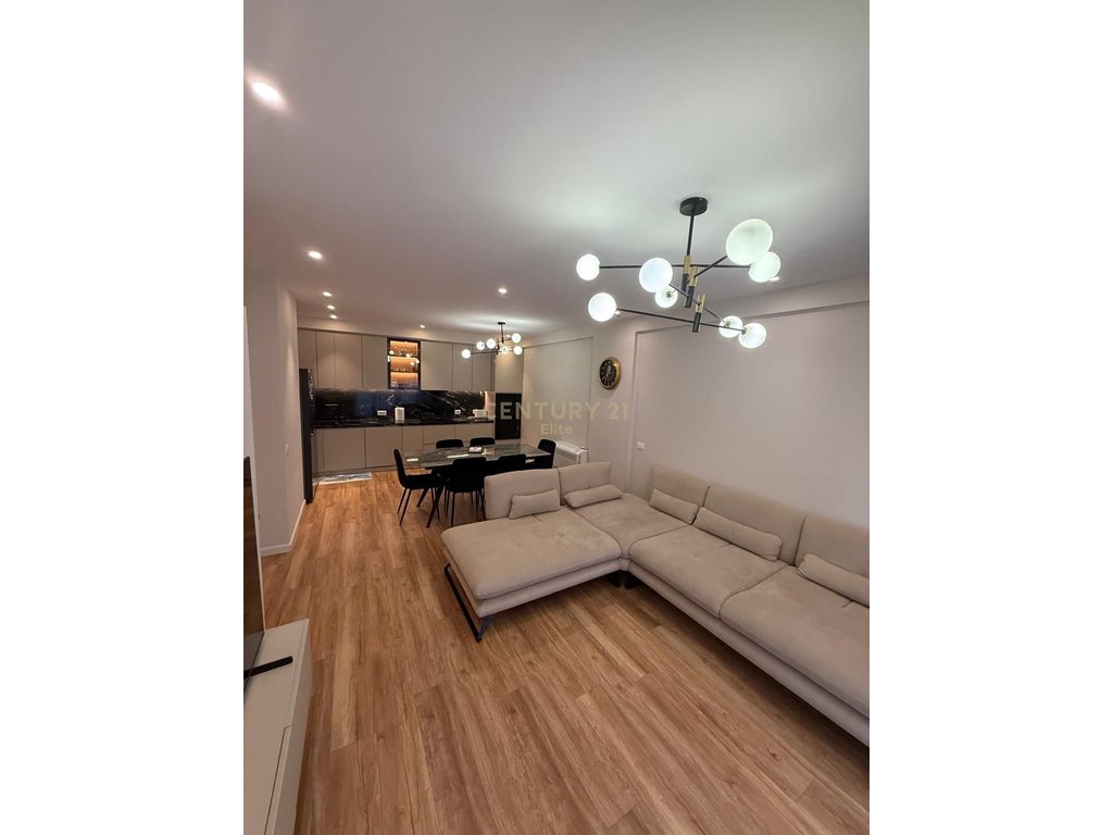JEPET ME QIRA APARTAMENT MODERN 3+1+2+2 BALLKONE NE XHAMLLIK!