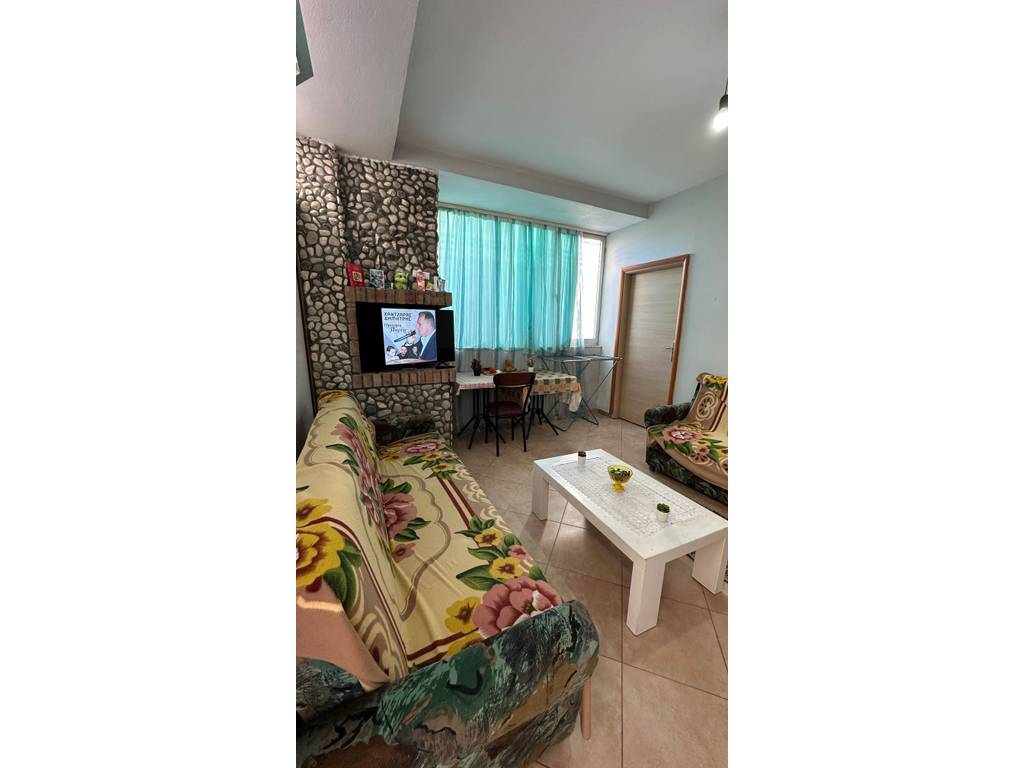 Apartament 1+1 i Mobiluar për Shitje – Pranë Stadiumit, Pogradec (46 m²)