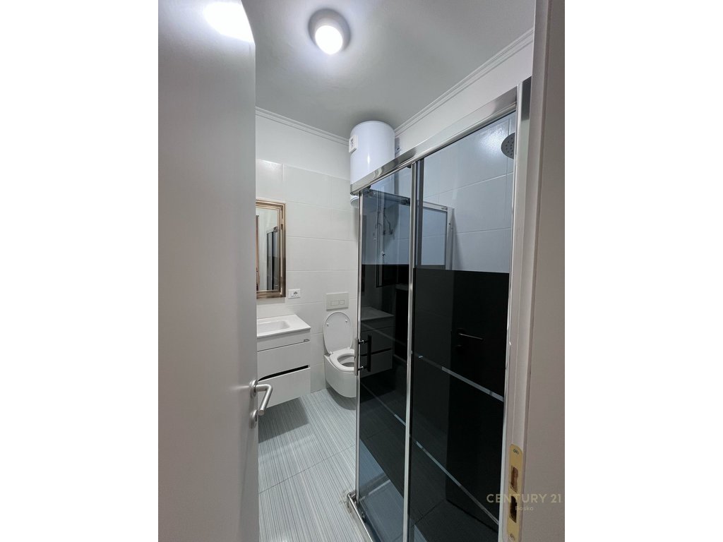 Shitet , Apartament 2+1+2, Bulevardi i Ri
