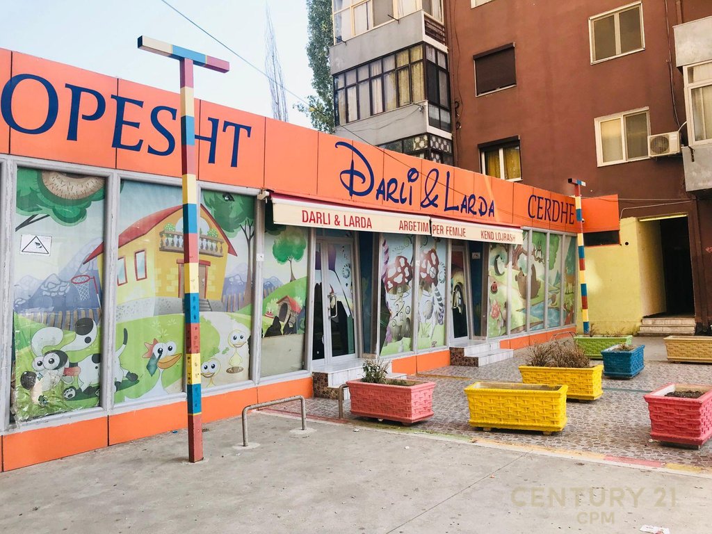 Ambient komercial per Qira në Plazh Iliria, Durrës - 800€ | 250 m²