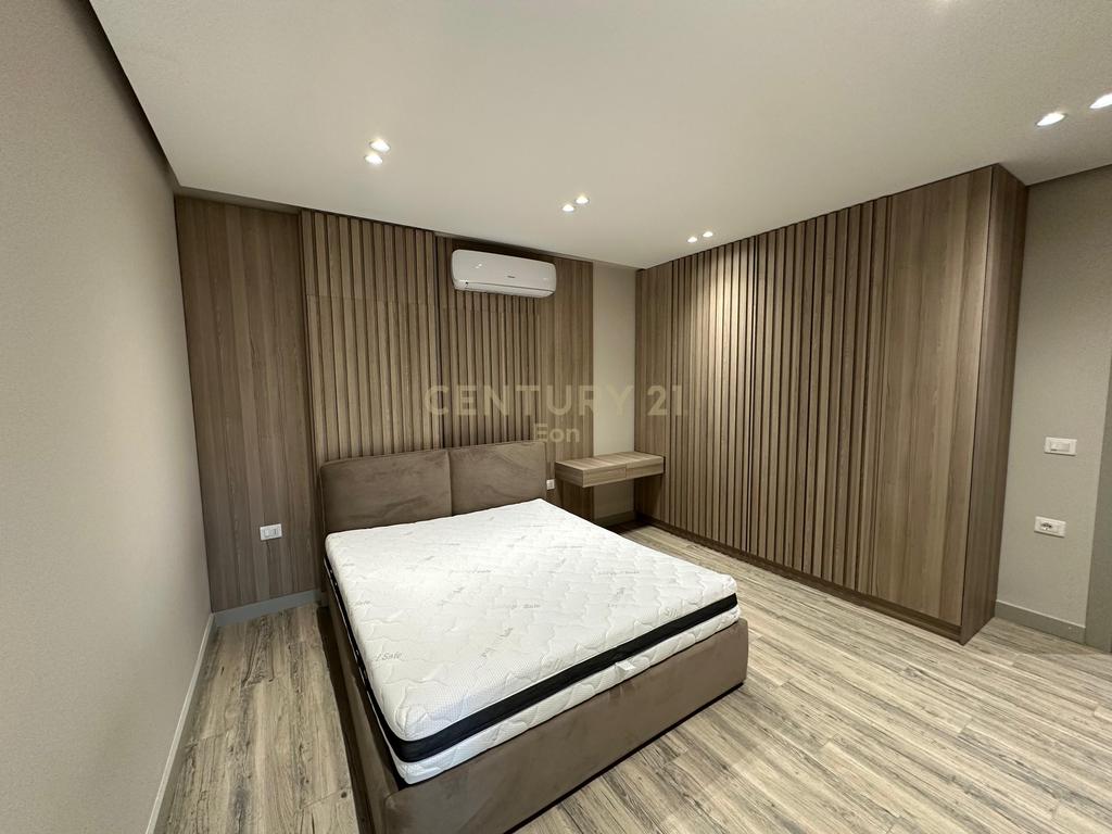 Apartament 2+1 për Qira në Durrës, 121 m² – 1000€/muaj