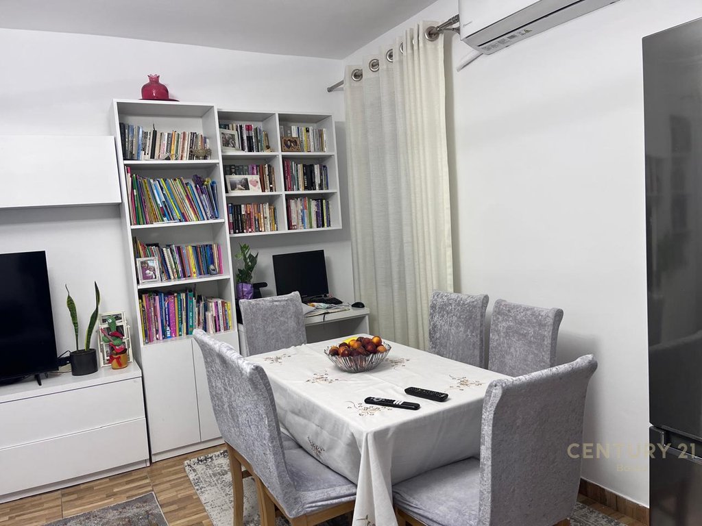 Shitet apartament + njesi sherbimi ne Don Bosko!