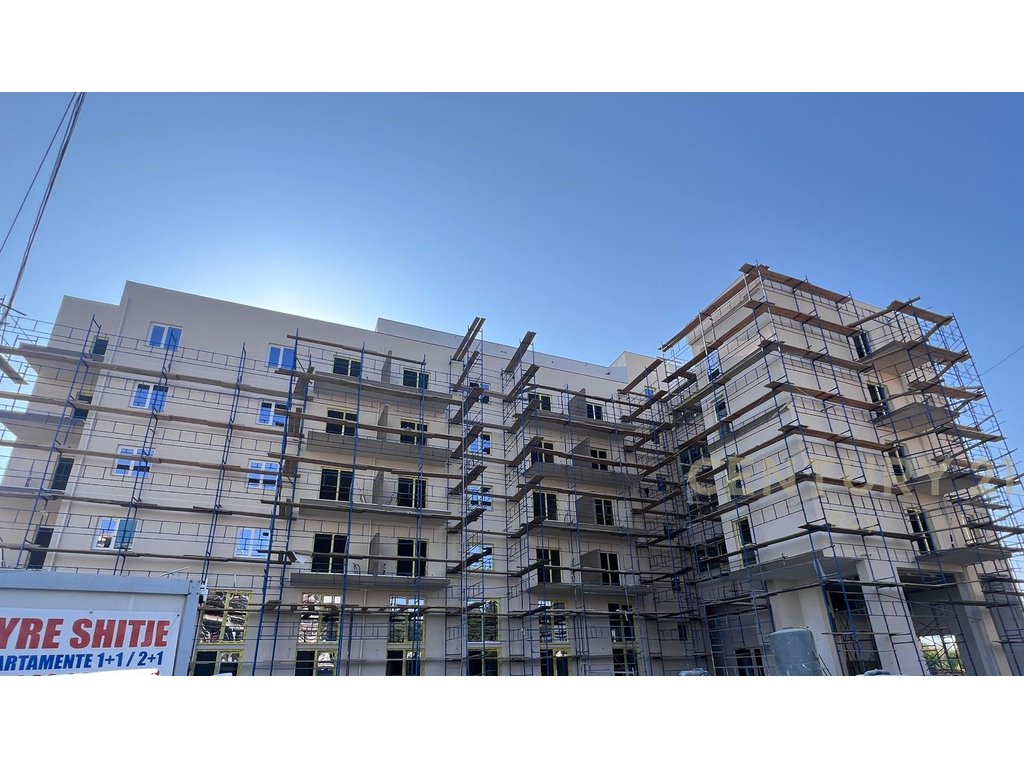 SHITET APARTAMENT 1+1 NE NDERTIM TE RI ME PISHINE TEK MALI I ROBIT GOLEM !