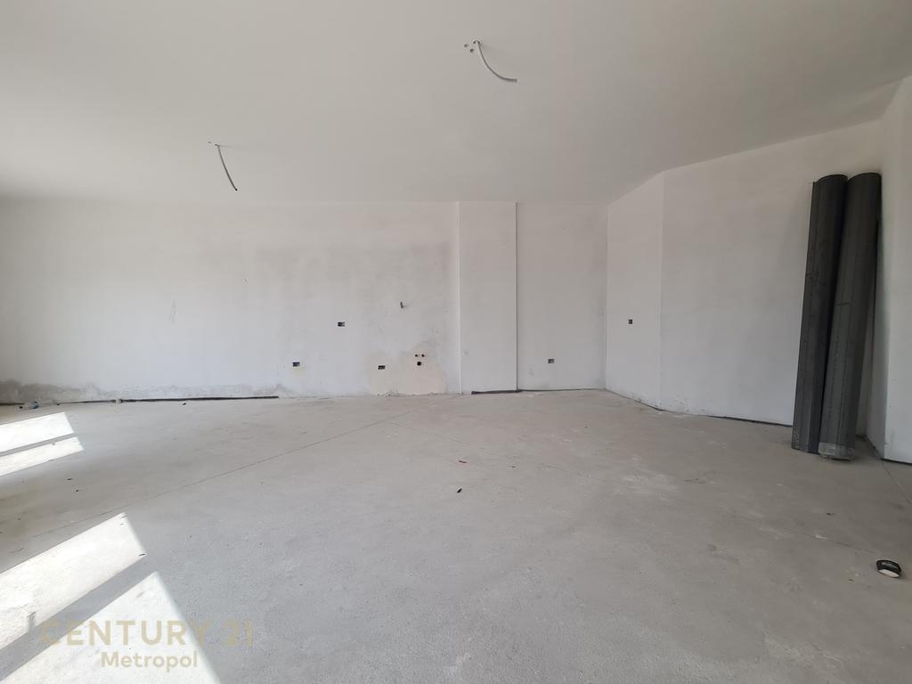 DUPLEX PER SHITJE