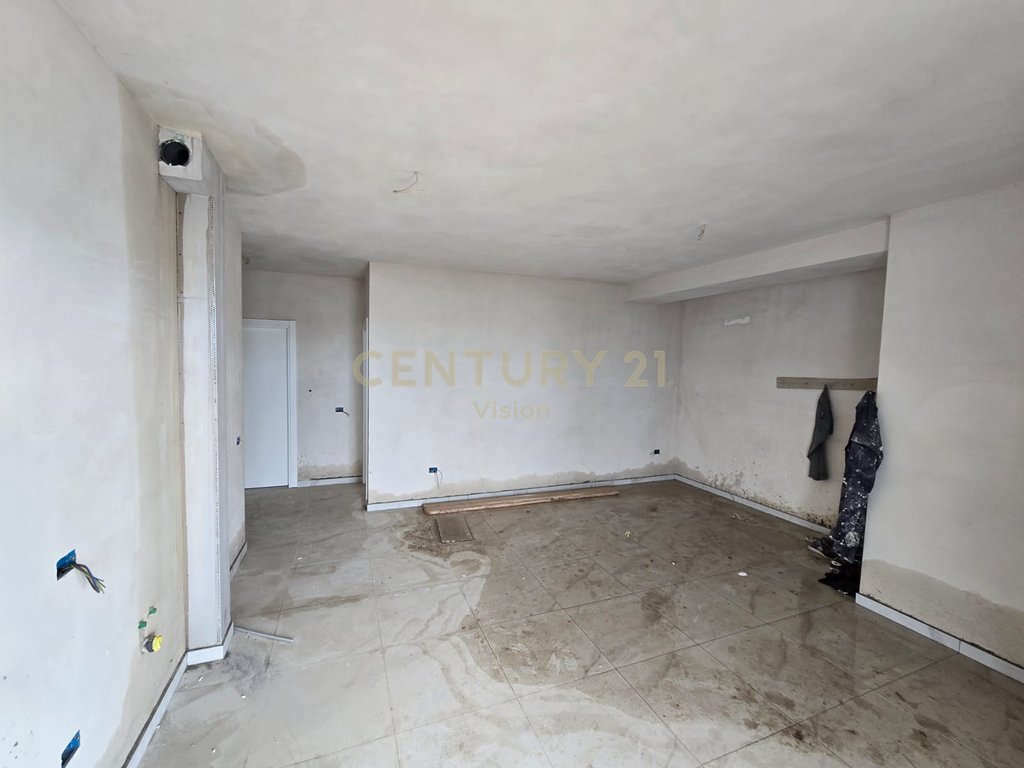 Apartament 1+1 për Shitje në Shëngjin -