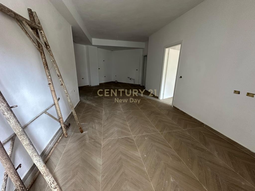 Apartament 1+1 Për Shitje në Mali i Robit, Durrës