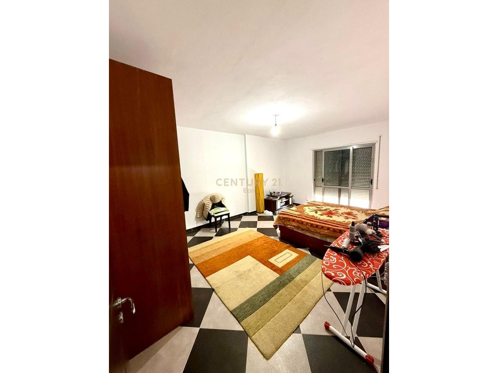 SHITET APARTAMENT 2+1 NE PLAZH, ILIRIA !