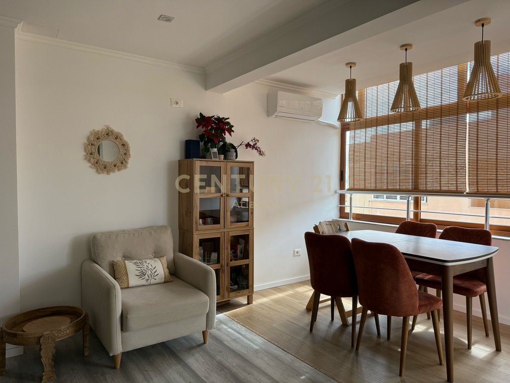 SHITET APARTAMENT 2+1+2 ME PAMJE DETI NE DURRES!