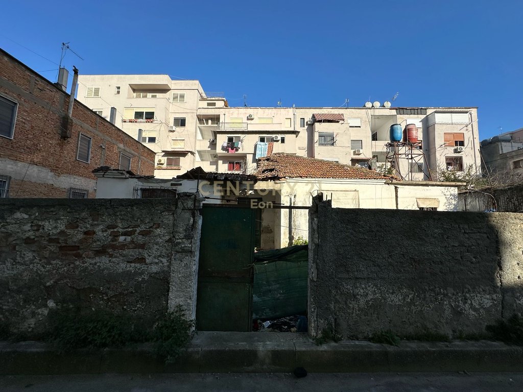 SHITET VILE NE DURRES!