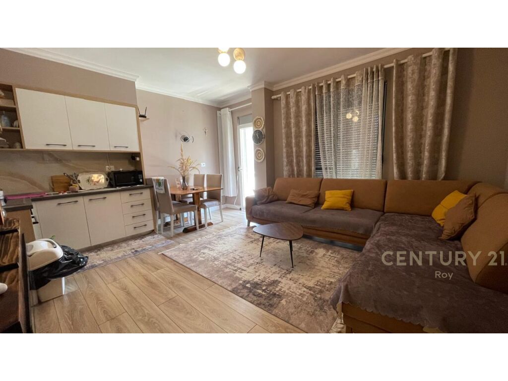 JEPET ME QIRA APARTAMENT 1+1 NE GOLEM!