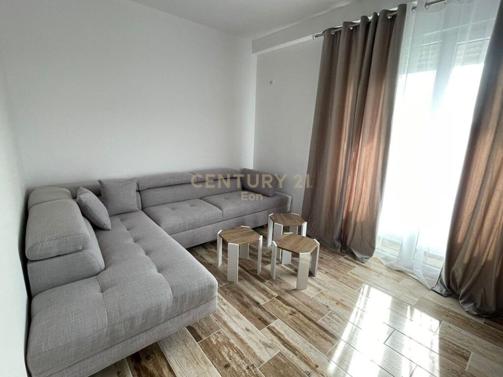 SHITET APARTAMENT 2+1 NE GOLEM 150M PRANE DETIT!