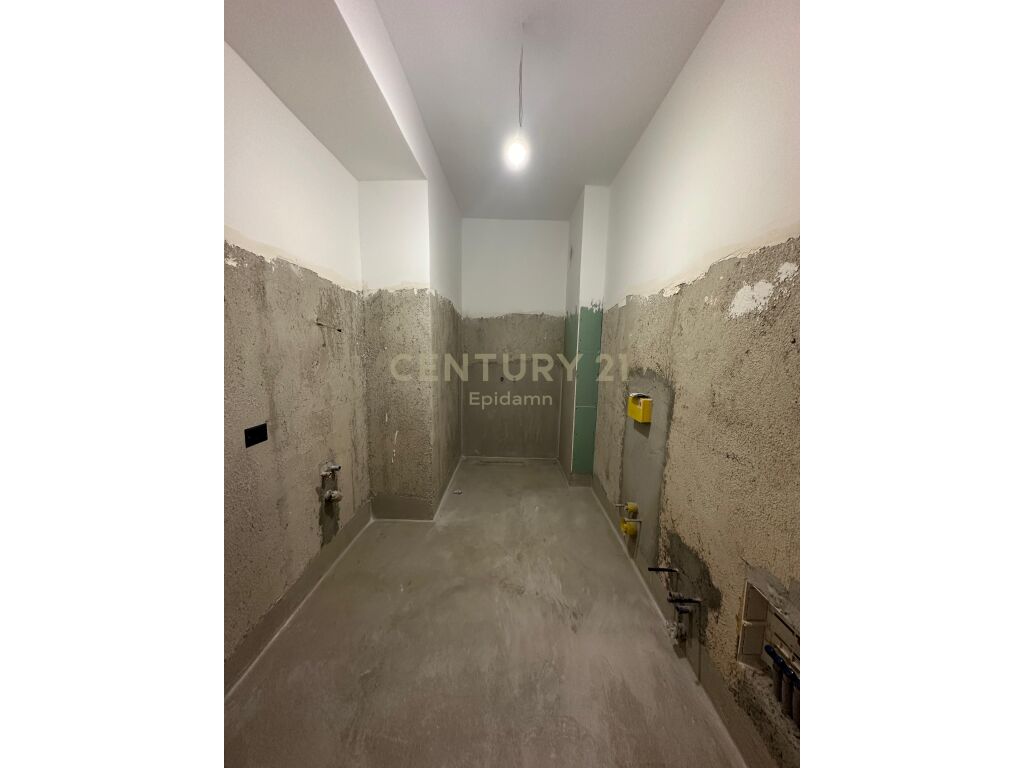 Apartament 2+1 në Shitje në Kavajë !!