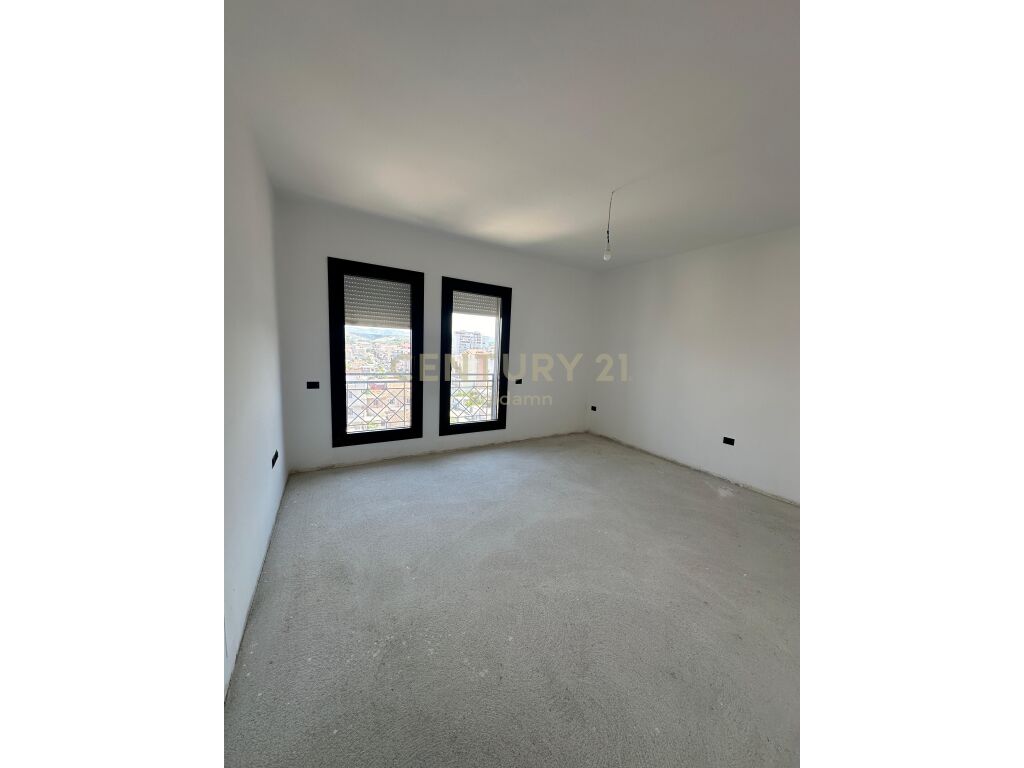 Apartament 2+1 në Shitje në Kavajë !!