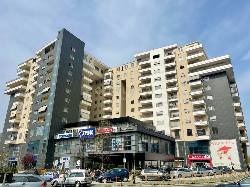 SHITEN 2 APARTAMENTE 1+1 NE QENDREN TREGTARE ATC !!!